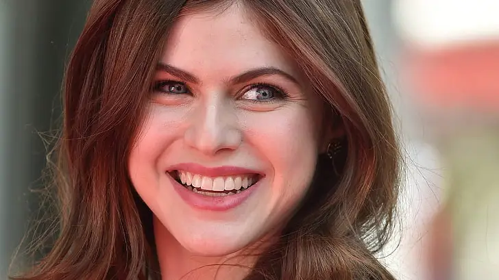 Image representing Alexandra Daddario contemplating career choices under the influence of fame, showcasing the intricate relationship between stardom and professional decisions.