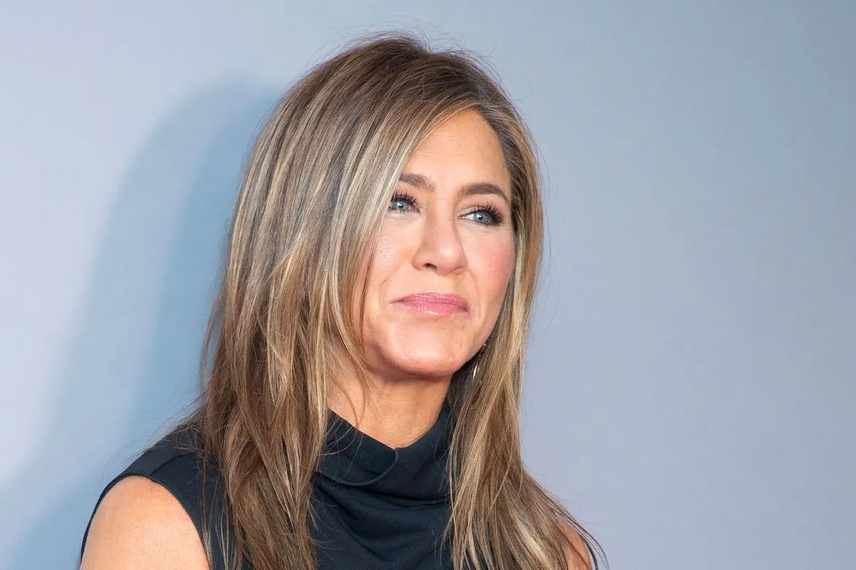 Jennifer Aniston's top 10 books that shaped her perspective.
